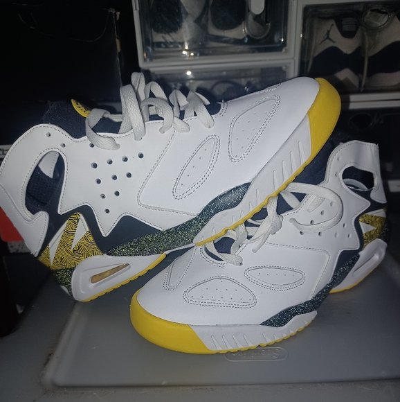 Nike Other - SOLD VERY RARE VINTAGE BRAND NEW Nike Air Tech Challenge Hurache- Agassi sz 9